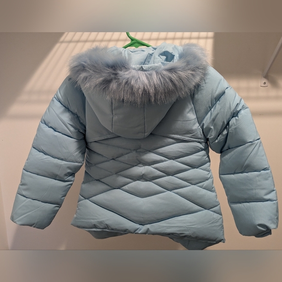 ❄️ NWOT Girl's Baby Blue Winter Coat; Size: 8-10 or 140 - Picture 2 of 10